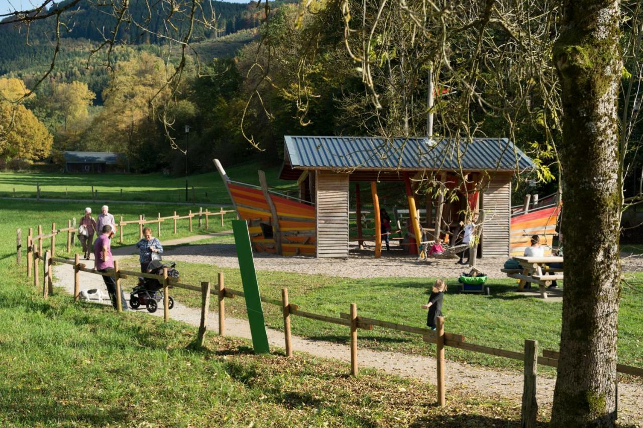 Ferienwohnung Saalhausen Sauerland เลนเนชตัดท์ ภายนอก รูปภาพ